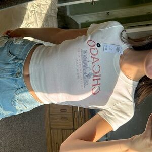 cropped Chicago T-shirt